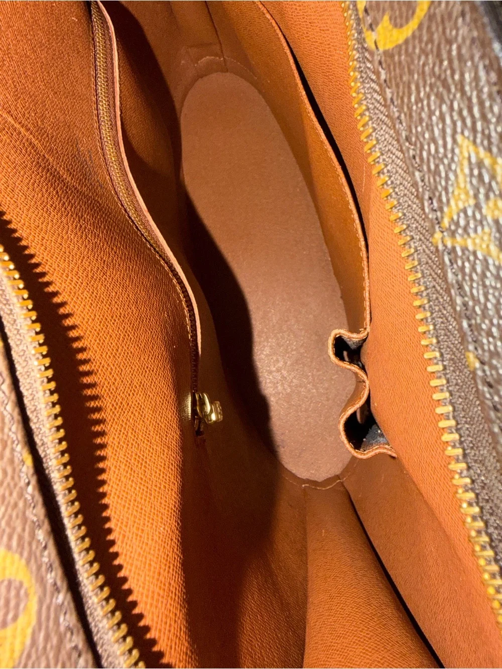 Louis Vuitton Babylone Tote